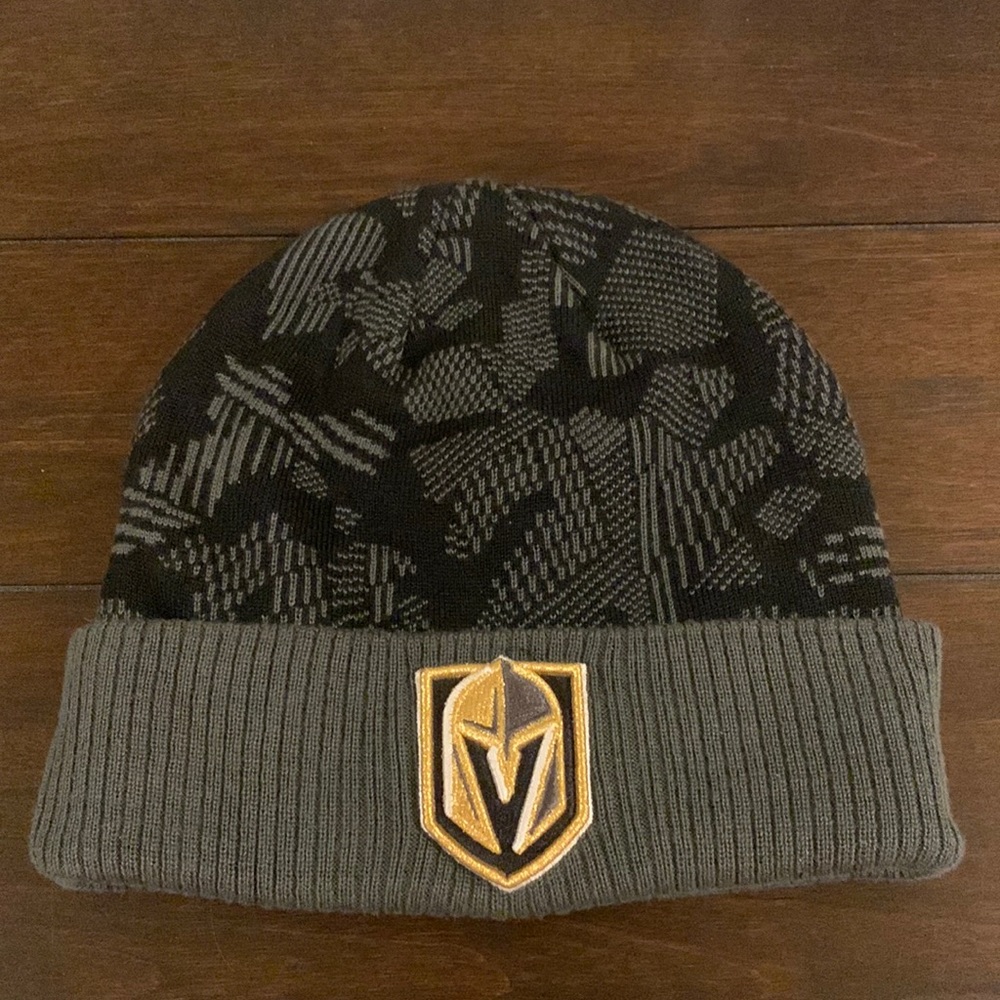 Vegas golden knights beanie - Picture 1 of 2